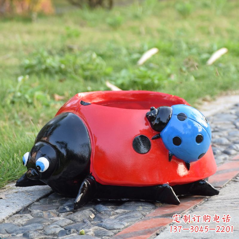 大同红色玻璃钢七星瓢虫花盆雕塑