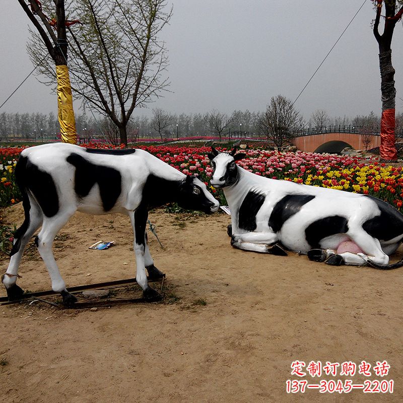 大同室外仿真动物雕塑-奶牛，为您打造精美细腻的艺术品