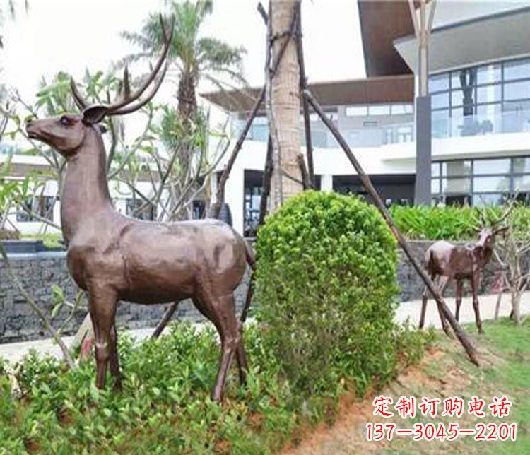 大同艺术大师铸造的精美梅花鹿雕塑