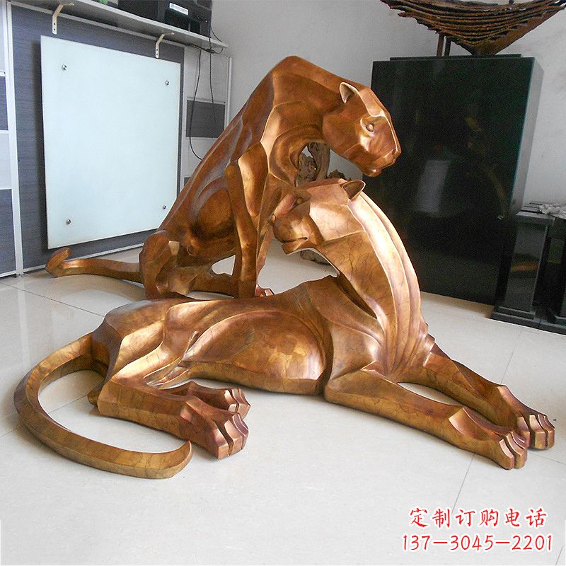 大同草坪广场商场十二生肖铜雕豹塑