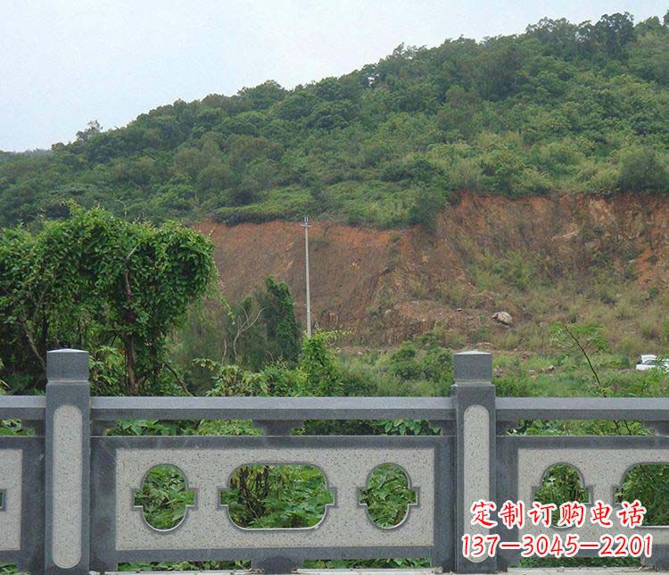 大同景区仿古栏板石雕:展现华丽古典风格的雕塑艺术