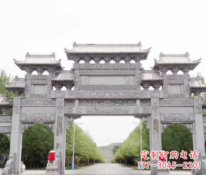 大同三门石雕牌坊,独具特色的地标雕塑
