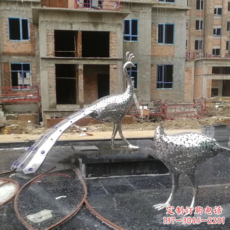 大同精美的孔雀不锈钢雕塑