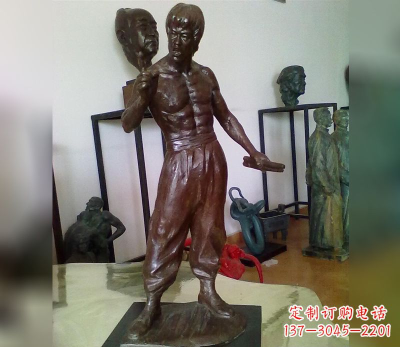 大同经典传奇-李小龙铜雕塑