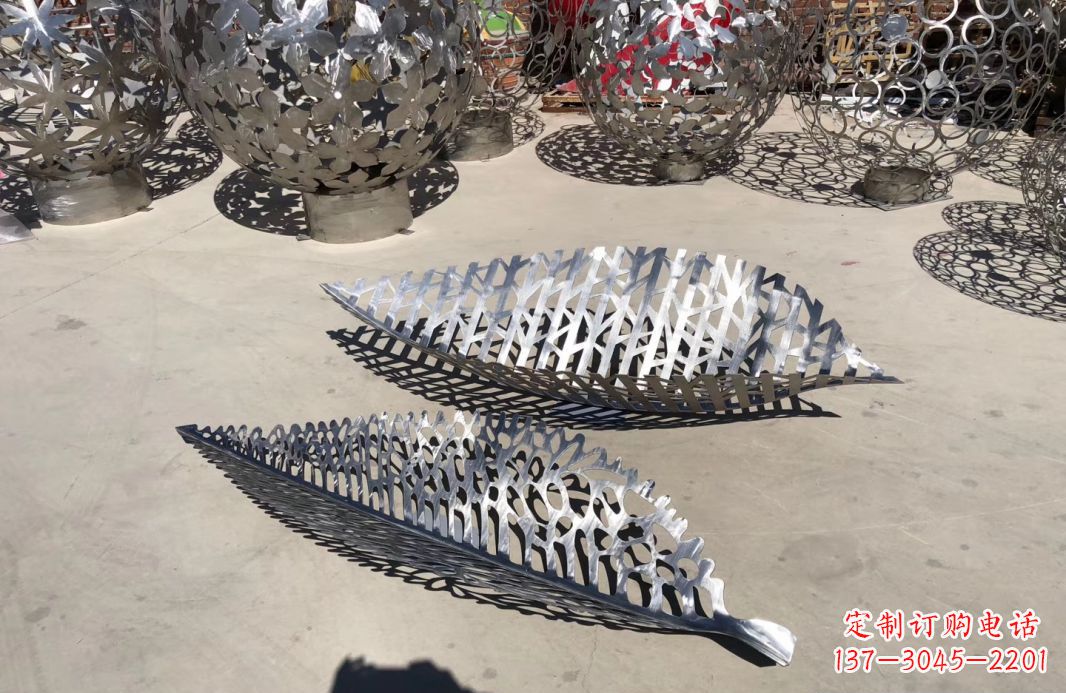大同中领雕塑-树叶镂空景观雕塑
