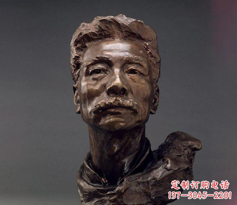 大同鲁迅校园名人铜雕,展现鲁迅文学精神
