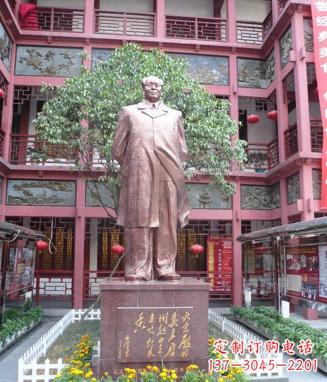 大同毛泽东伟人铜雕,展示传统文化风采!