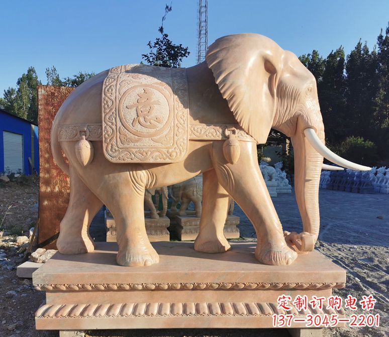 大同南中领雕塑的大象雕塑