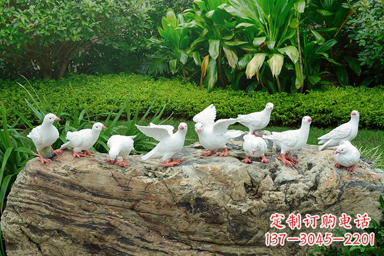 大同母亲抱孩子鸽子雕塑