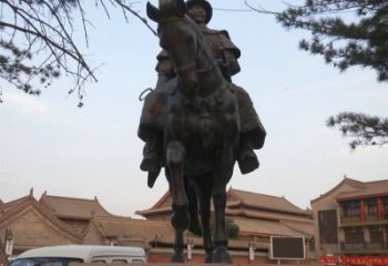 大同雕刻精美的蒙古人骑马铜雕