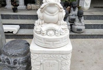 大同金蟾立柱石动物雕塑