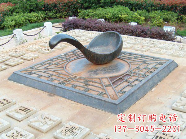 大同青铜司南指南针:体现传统文化的精致雕塑