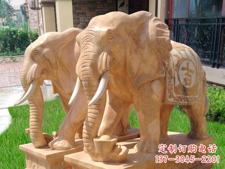 大同石雕大象风水的精美雕塑