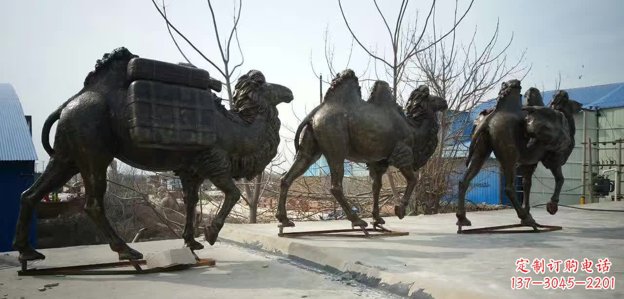 大同丝绸之路铜骆驼雕塑