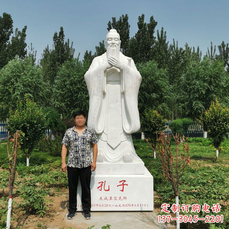 大同寺庙孔子雕像
