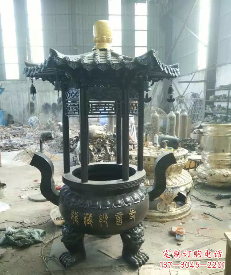 大同寺庙圆香炉铜雕 (2)