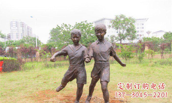 大同踢足球公园人物铜雕 (2)