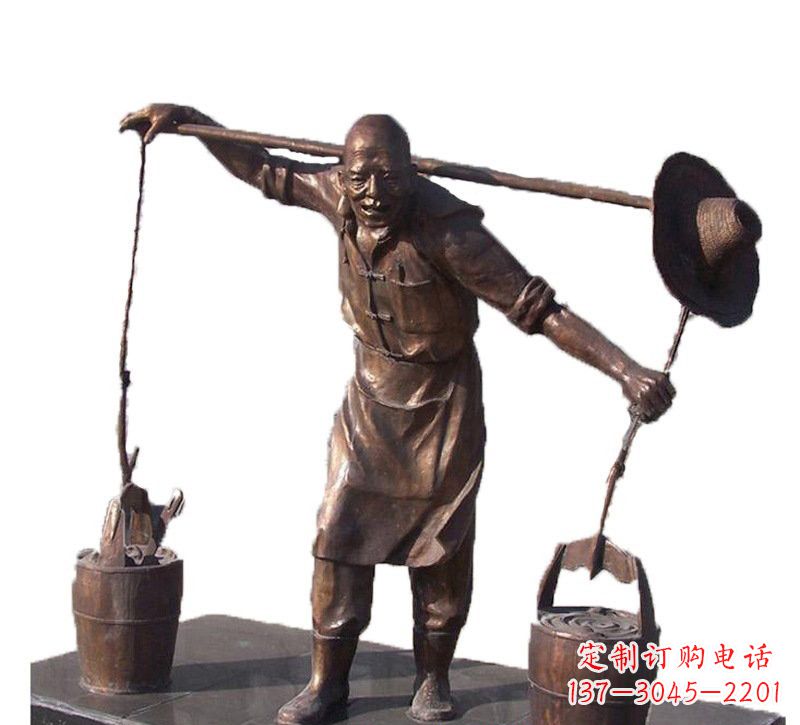 大同挑扁担的老人铜雕