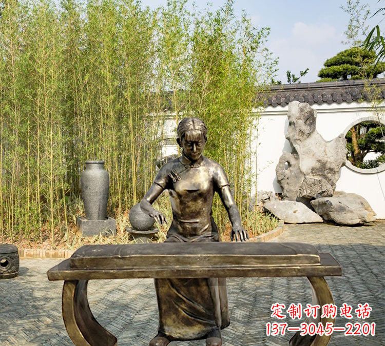 大同铜雕弹古筝人物