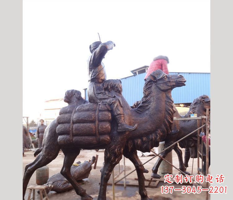 大同铜雕广场骑骆驼雕塑