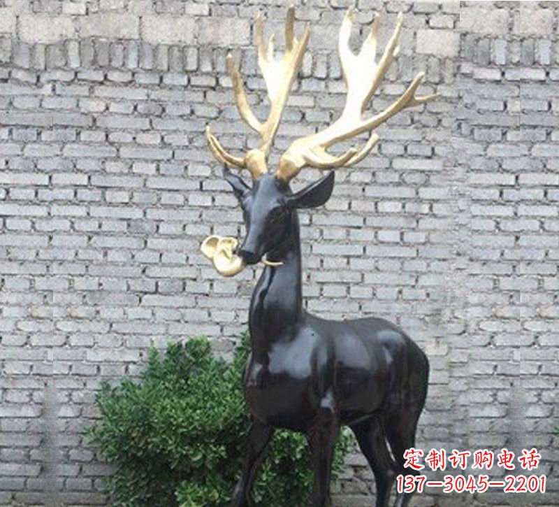 大同铜雕衔灵芝的梅花鹿