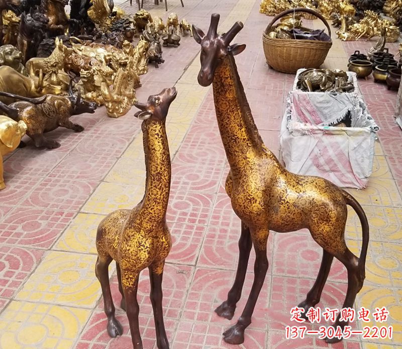大同铜雕长颈鹿