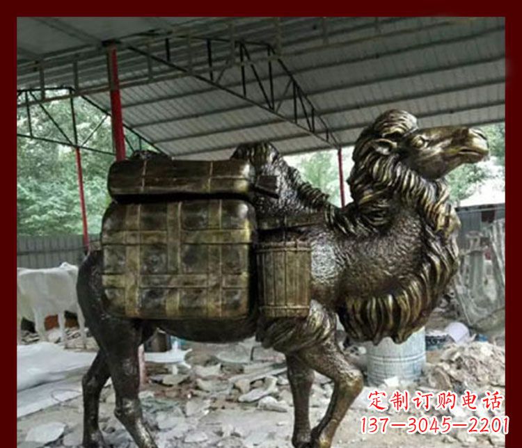 大同拖行李的骆驼动物铜雕