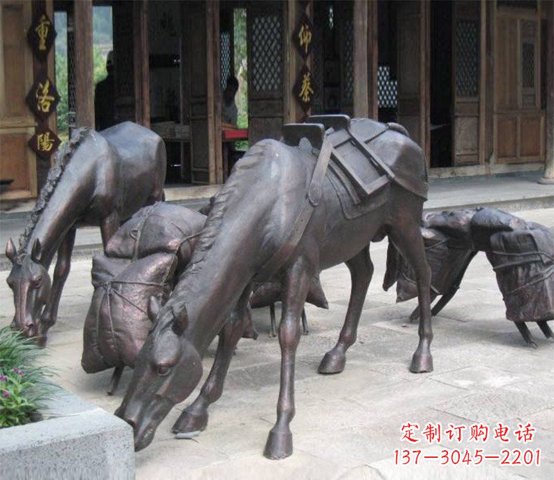 大同拖行李的马动物铜雕