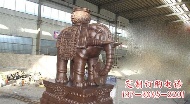 大同驮宝大象铜雕