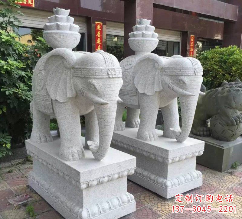 大同驮元宝的大象石雕