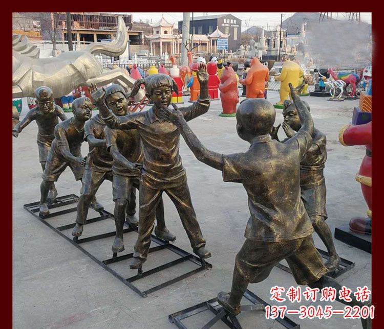 大同玩老鹰捉小鸡的儿童铜雕