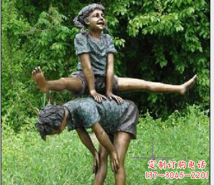 大同玩跳山羊的儿童铜雕