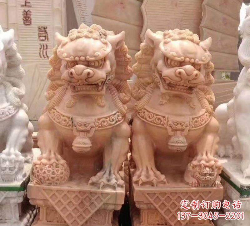 大同晚霞红石雕狮子