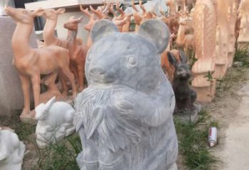 大同青石熊猫雕塑，传承古典文化