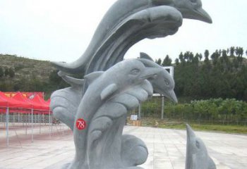 大同青石海豚雕塑由中领雕塑制作，是一款以海豚…