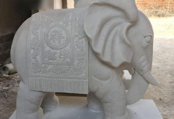 大同风格多样的大象雕塑
