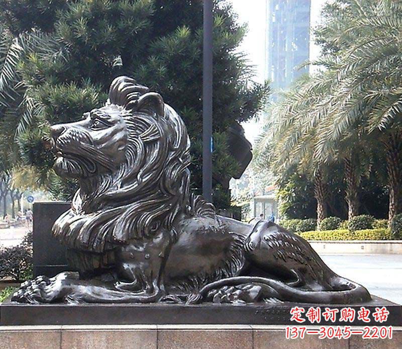 大同卧着的西洋狮看门狮子铜雕