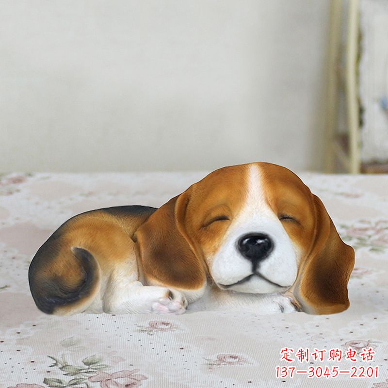 大同卧姿比格犬仿真雕塑,睡觉的小狗狗是内美陈动物雕塑摆件