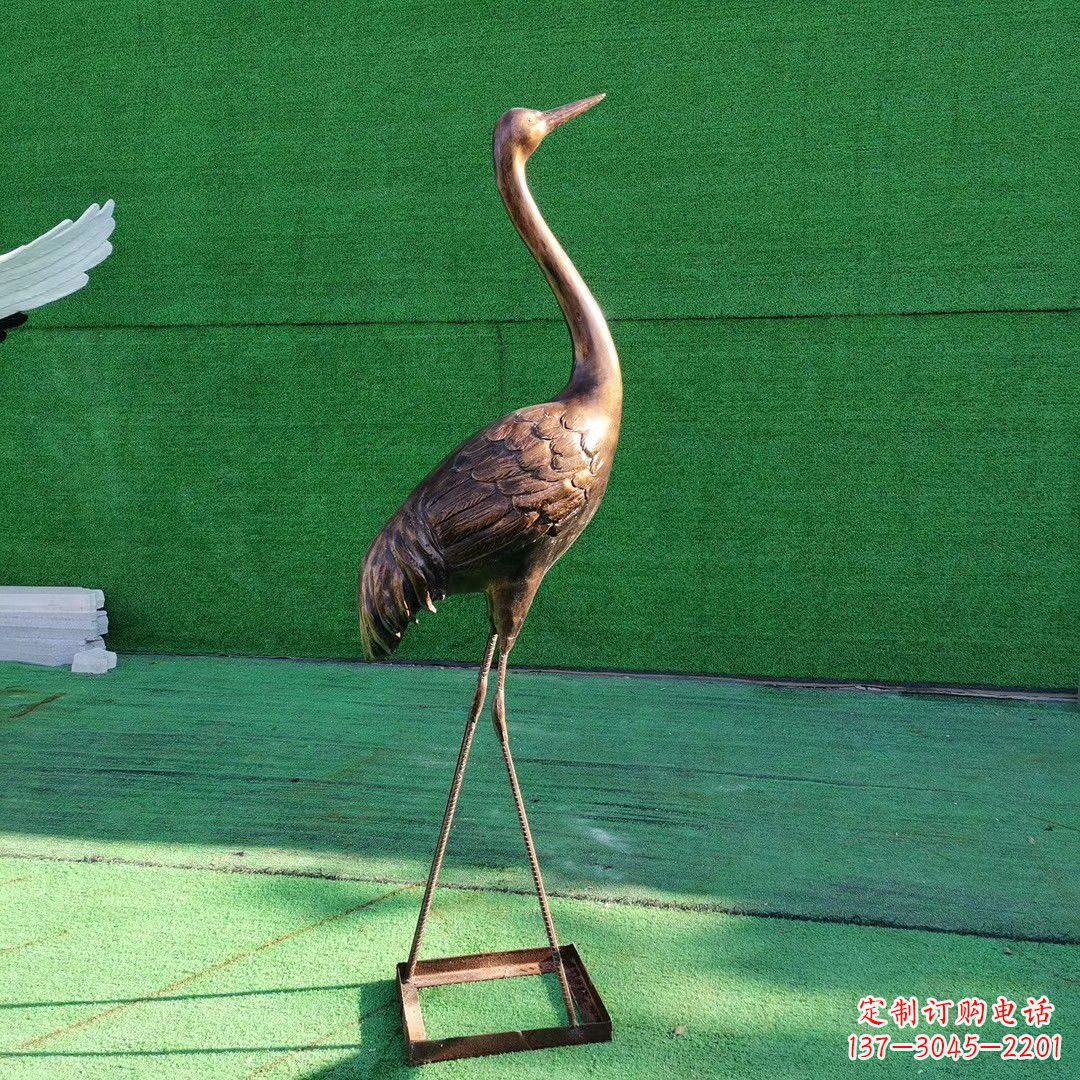 大同仙鹤衔芝铜雕