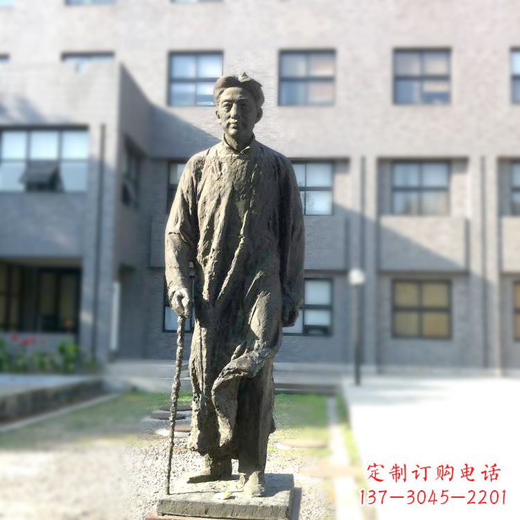 大同校园名人徐悲鸿雕塑