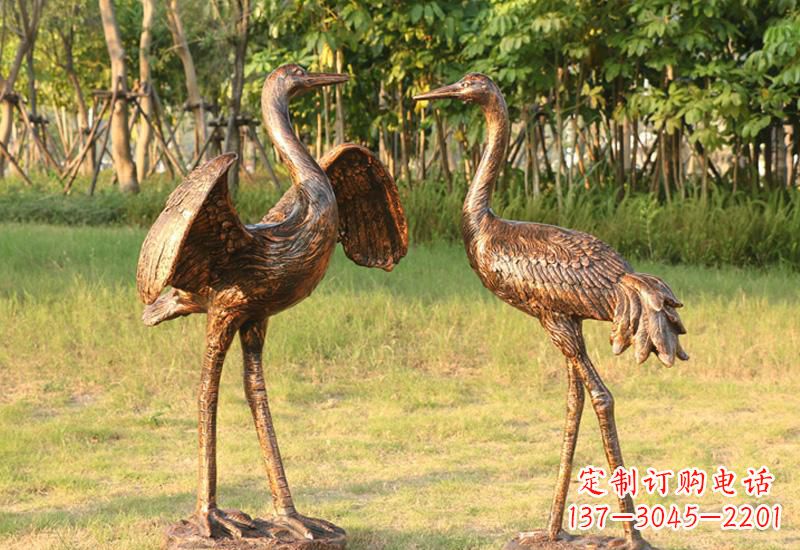 大同展翅仙鹤铜雕