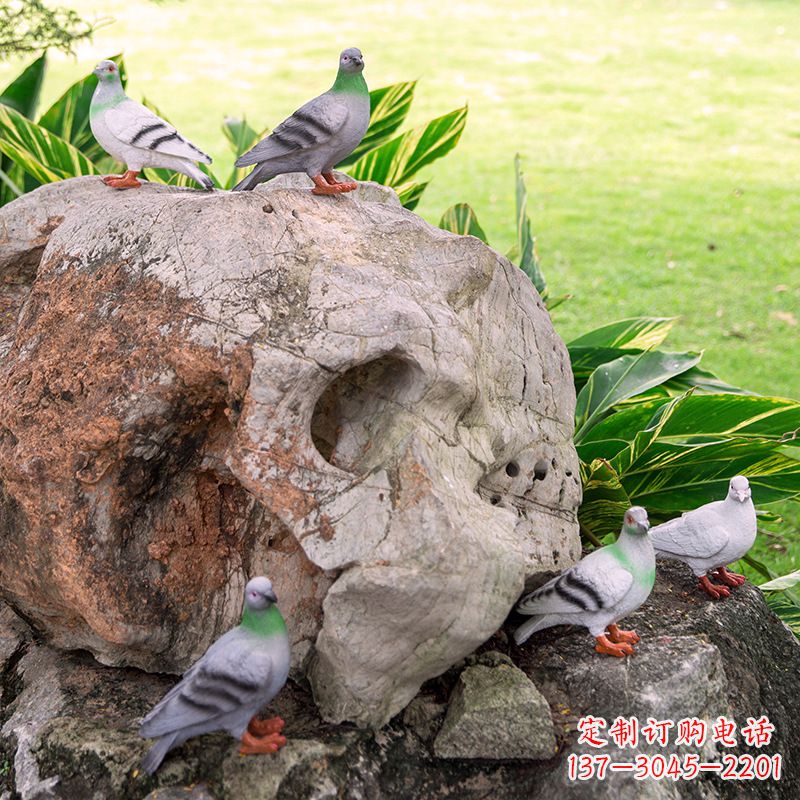大同众人托着和平鸽雕塑