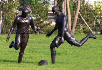 大同园林踢足球人物铜雕