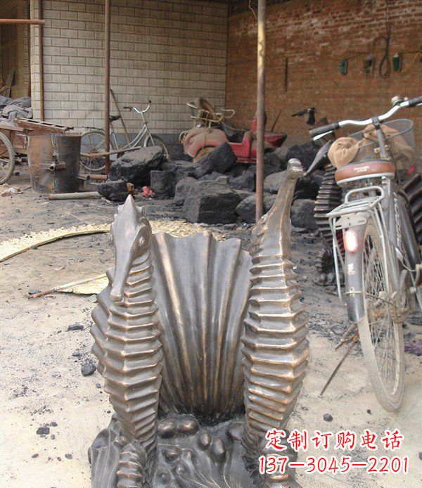 大同铸铜海马小区动物铜雕