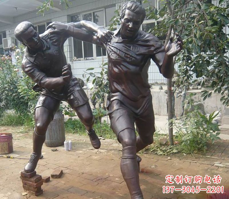 大同足球运动公园人物铜雕
